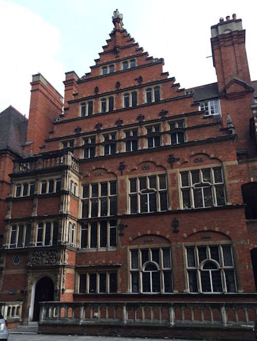 Iolanthe House